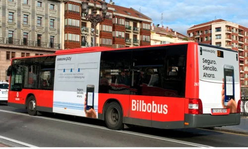 Publicidad en autobuses de Bilbao - Bilbobus . Trasera Plus